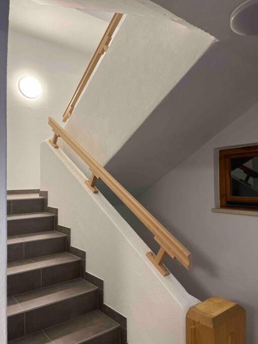 Haus Alberto - Haus Mit 2 Ferienwohnungen Ötztal-Bahnhof Eksteriør bilde