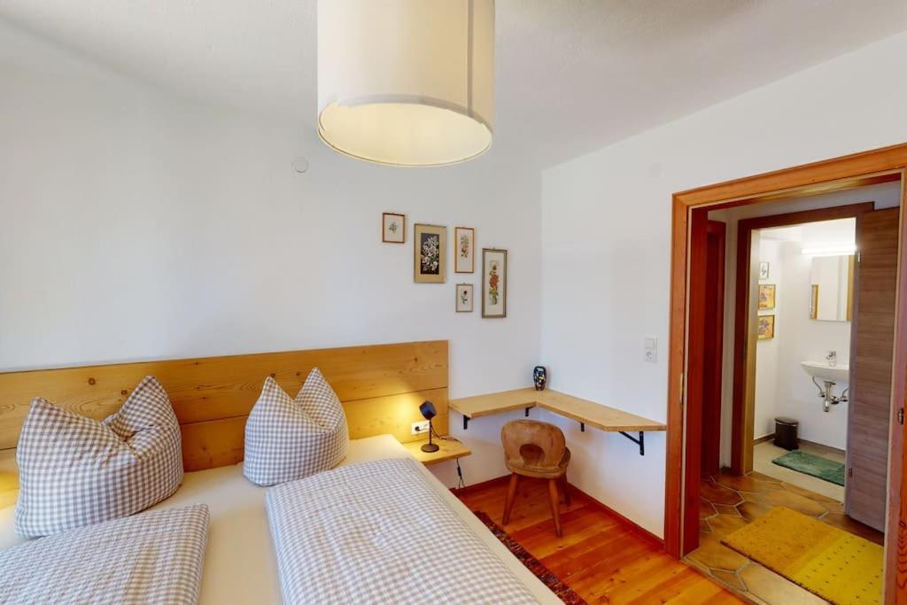 Haus Alberto - Haus Mit 2 Ferienwohnungen Ötztal-Bahnhof Eksteriør bilde