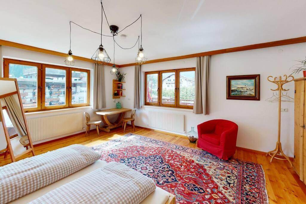 Haus Alberto - Haus Mit 2 Ferienwohnungen Ötztal-Bahnhof Eksteriør bilde