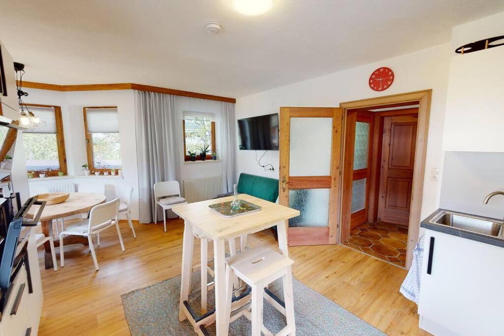 Haus Alberto - Haus Mit 2 Ferienwohnungen Ötztal-Bahnhof Eksteriør bilde