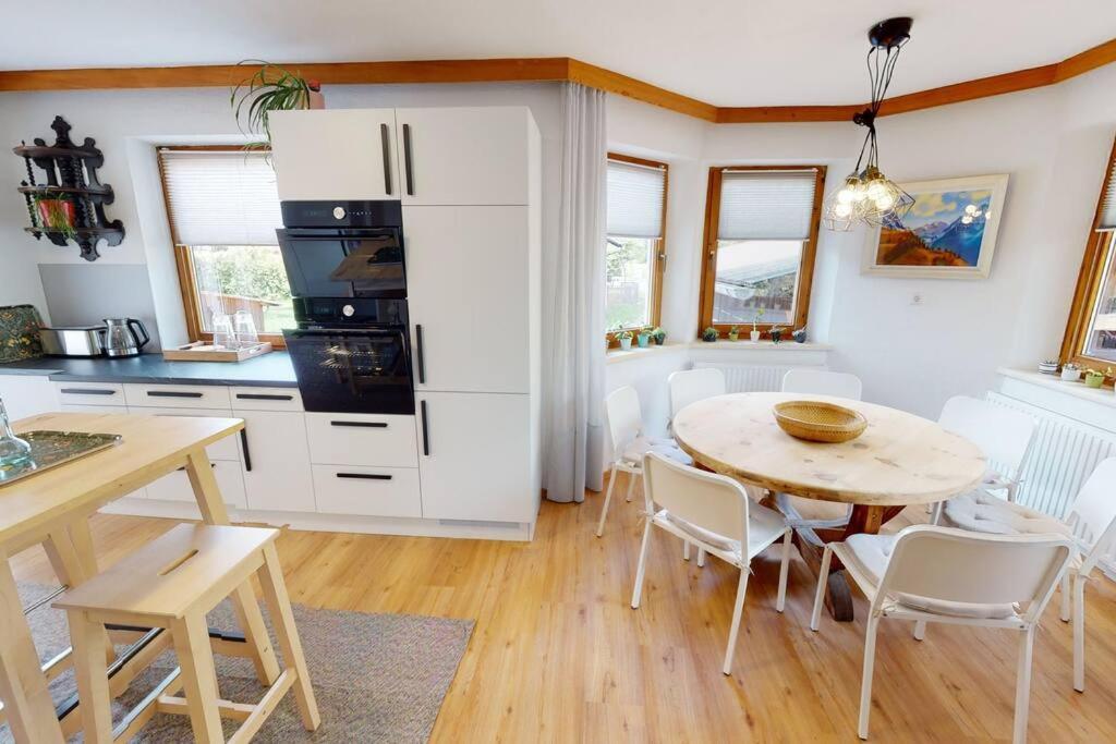 Haus Alberto - Haus Mit 2 Ferienwohnungen Ötztal-Bahnhof Eksteriør bilde