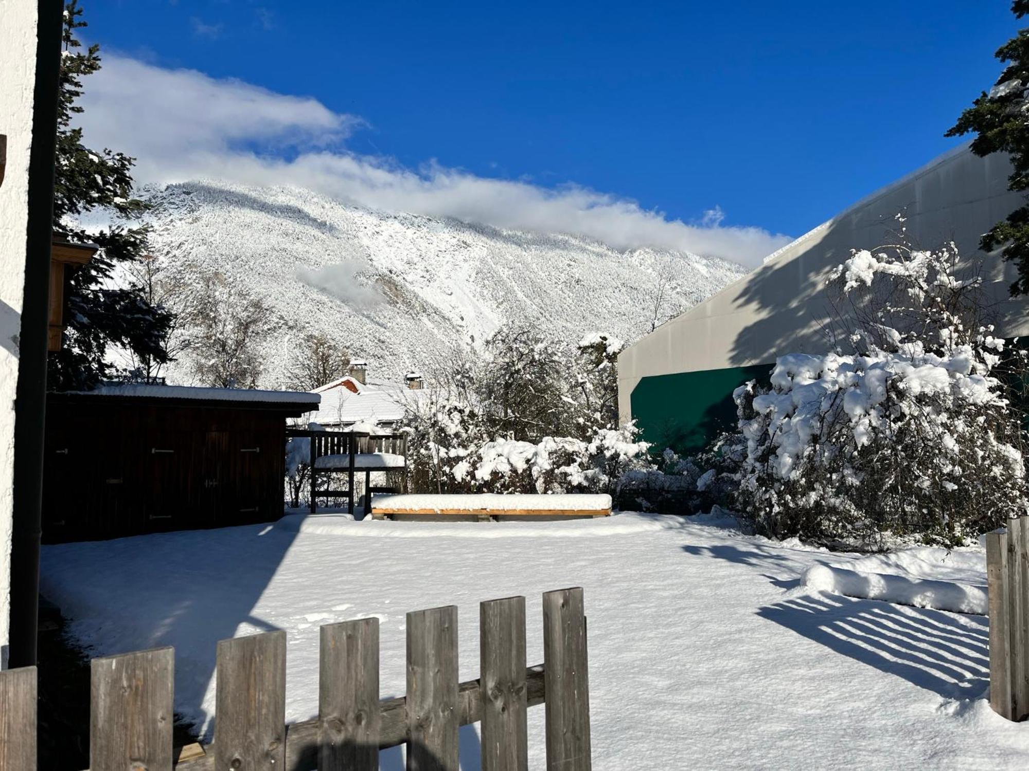 Haus Alberto - Haus Mit 2 Ferienwohnungen Ötztal-Bahnhof Eksteriør bilde